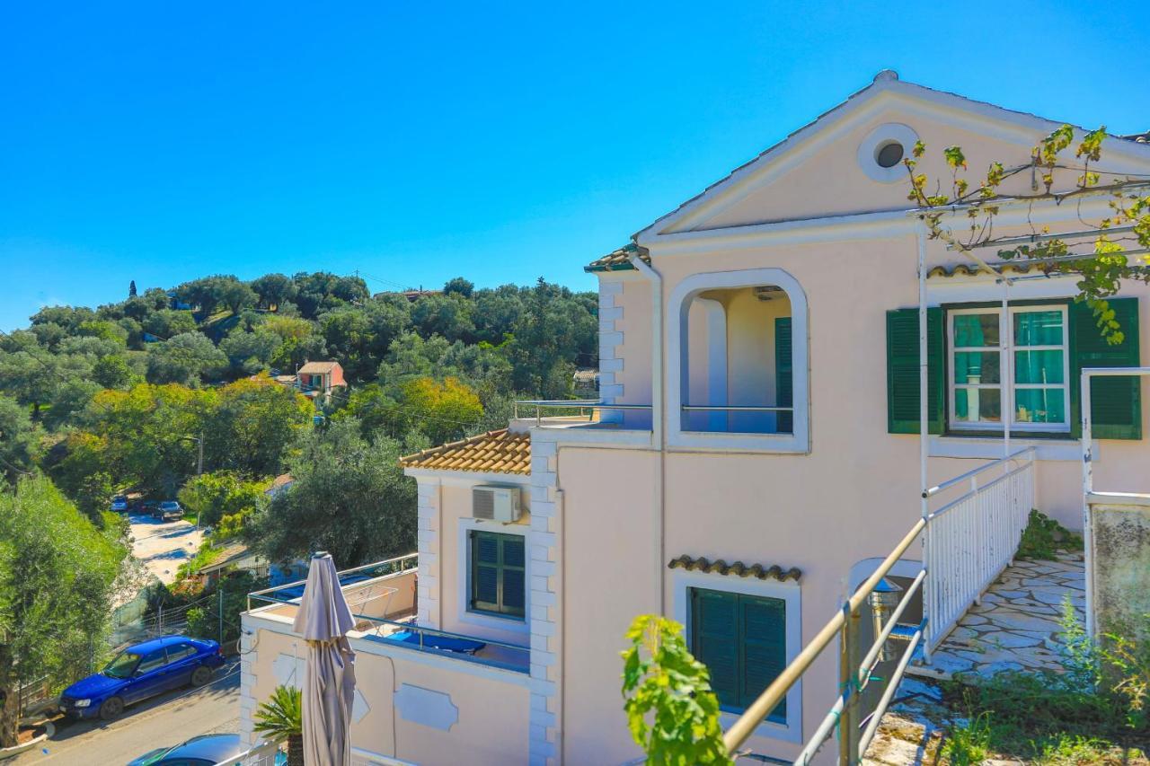 Theophilos Ena Agios Stefanos  Exterior foto